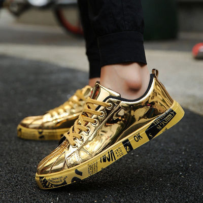 Men's casual sneakers